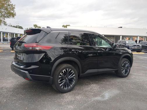 2025 Nissan Rogue SL