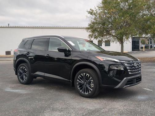 2025 Nissan Rogue SL