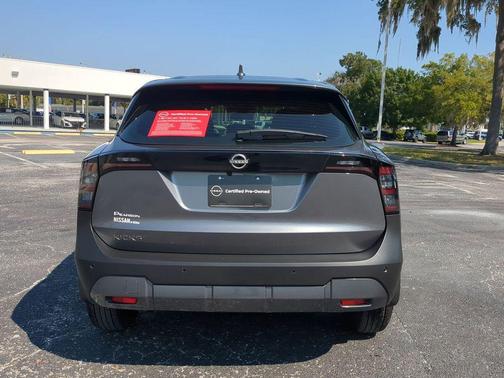 2025 Nissan Kicks S
