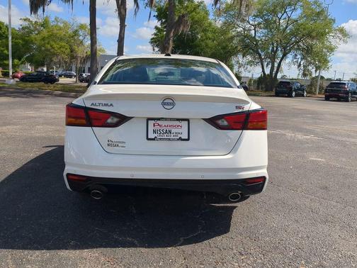 2026 Nissan Altima SR FWD