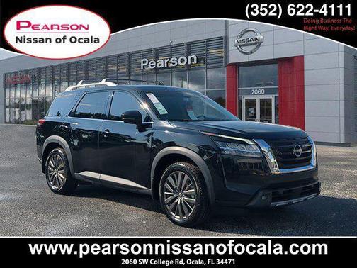 2022 Nissan Pathfinder SL 2WD