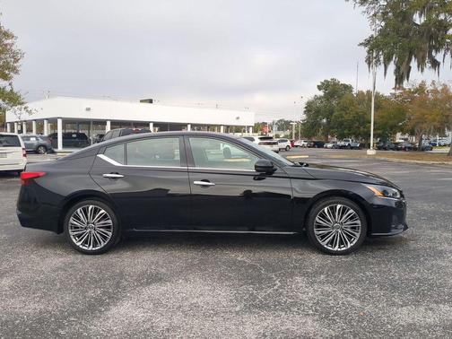 2025 Nissan Altima 2.5 SL