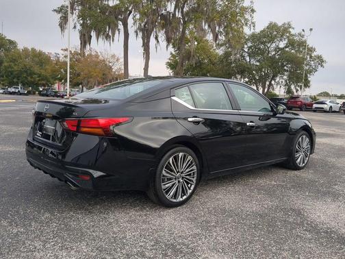 2025 Nissan Altima 2.5 SL