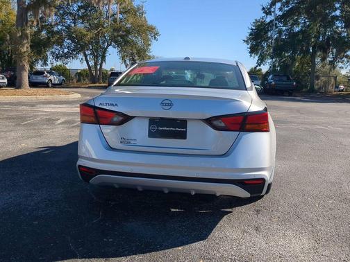 2025 Nissan Altima S FWD