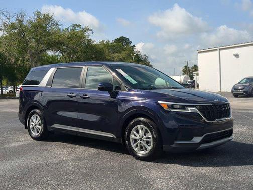 2024 Kia Carnival LX