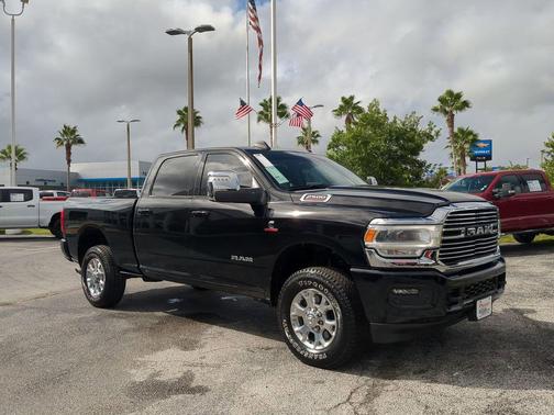 2024 RAM 2500 Laramie Crew Cab 4x4 6'4' Box
