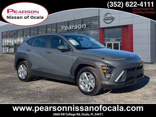 2025 Hyundai KONA SE