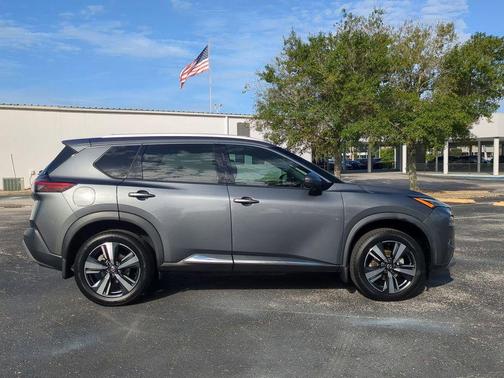 2021 Nissan Rogue SL