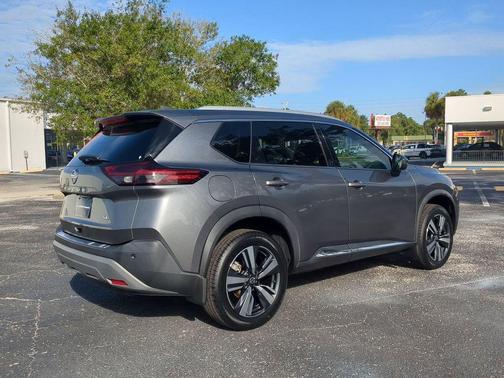 2021 Nissan Rogue SL