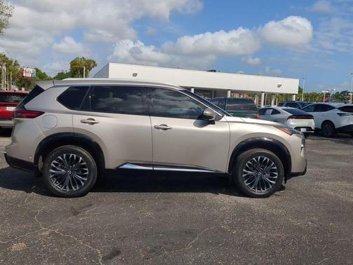 2024 Nissan Rogue Platinum