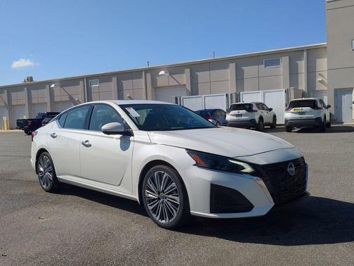 2025 Nissan Altima 2.5 SL