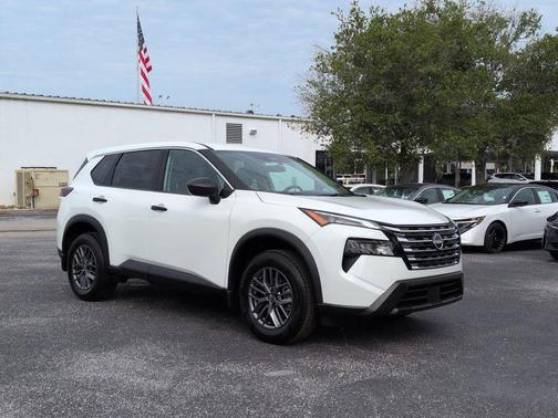 Glacier White 2026 Nissan Rogue S