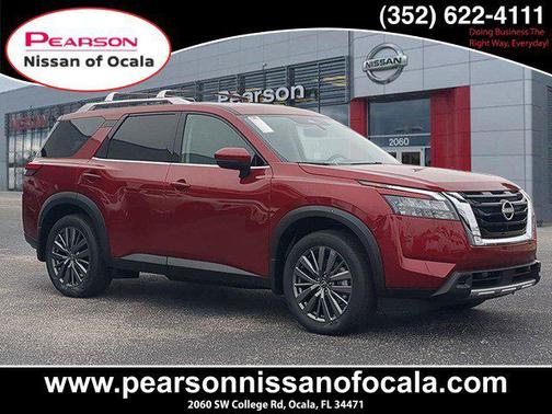2025 Nissan Pathfinder SL FWD