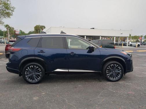 2025 Nissan Rogue Platinum