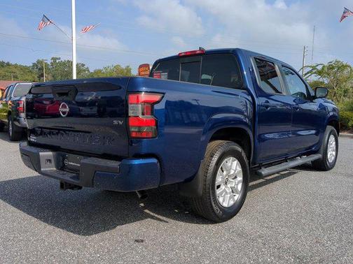 Deep Blue Pearl 2022 Nissan Frontier SV