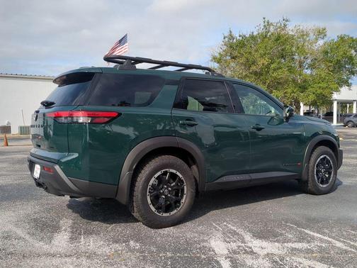 2025 Nissan Pathfinder Rock Creek 4WD