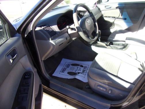 2006 Toyota Camry LE