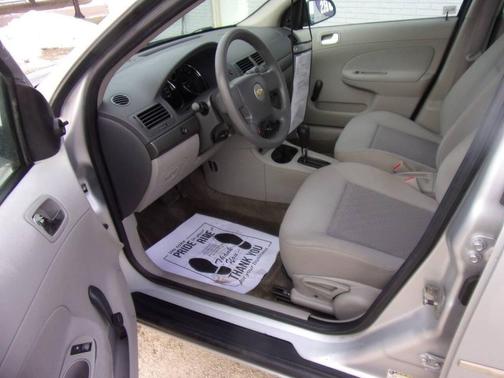 2005 Chevrolet Cobalt Base