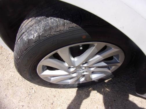 White 2012 Mazda Mazda3 s Grand Touring