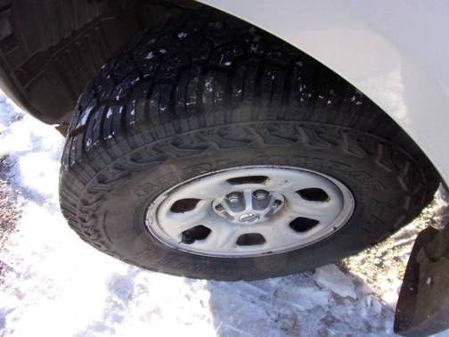 2012 Nissan Frontier S