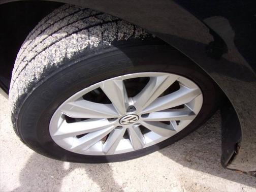 2013 Volkswagen Passat 2.5 SEL Premium