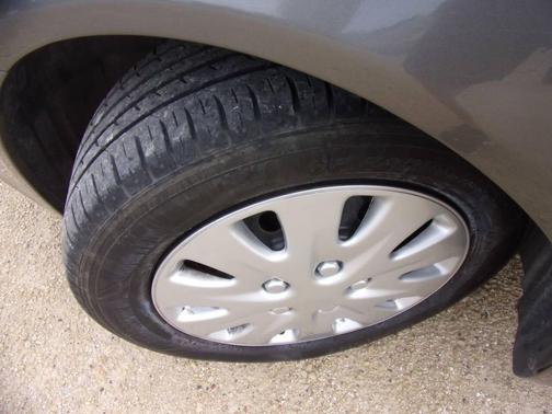 Pewter 2004 Toyota Camry XLE
