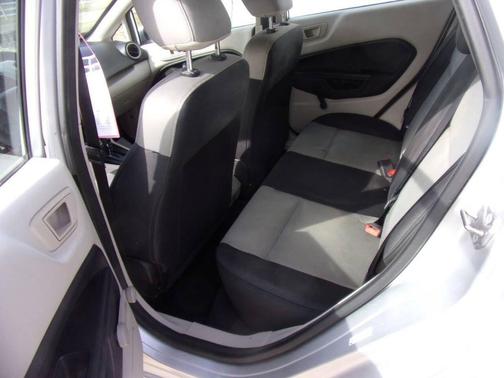 2013 Ford Fiesta S