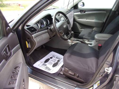 2010 Hyundai SONATA SE
