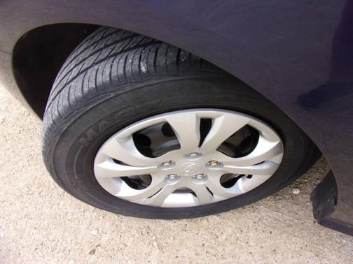 Blue 2010 Hyundai ELANTRA GLS