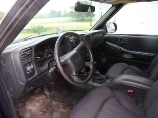 Blue 2005 Chevrolet Blazer LS