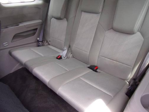 Silver 2012 Honda Pilot LX