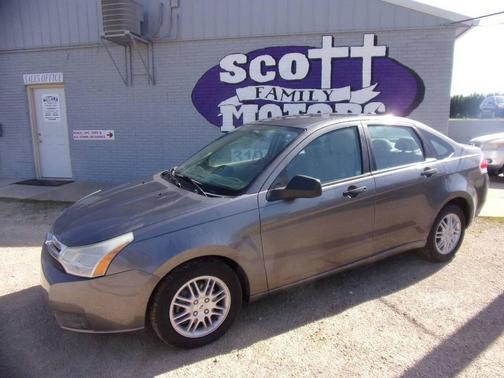 Pewter 2010 Ford Focus SE