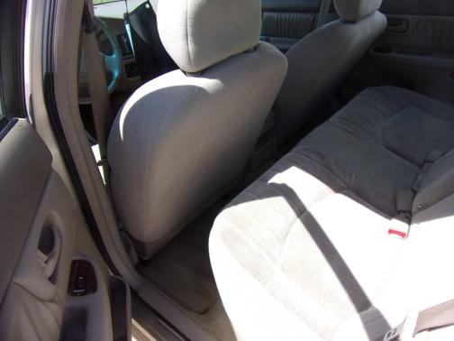 Champagne 2003 Buick Century Custom