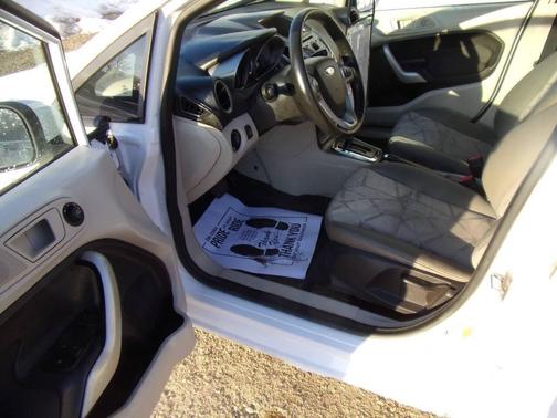 2013 Ford Fiesta SE