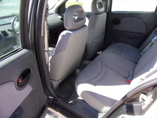 2004 Saturn Ion 2