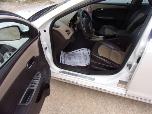 Off White 2012 Chevrolet Malibu LTZ