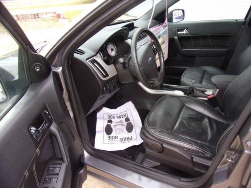 2010 Ford Focus SES