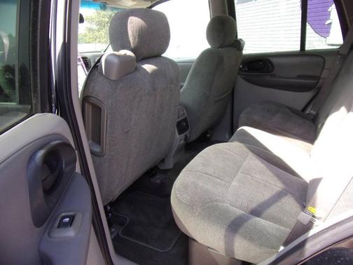 2004 Chevrolet Trailblazer LS