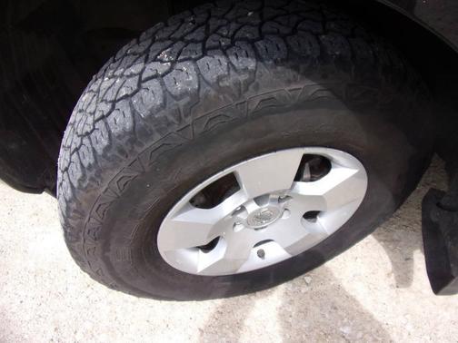 Black 2010 Nissan Pathfinder S