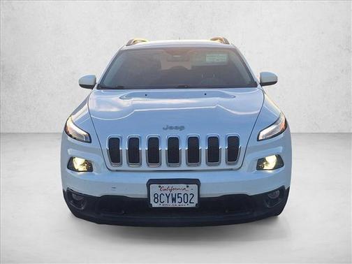 Bright White Clearcoat 2018 Jeep Cherokee Latitude