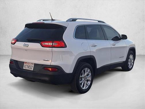 Bright White Clearcoat 2018 Jeep Cherokee Latitude