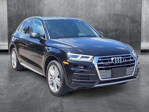 2020 Audi Q5 45 Premium Plus