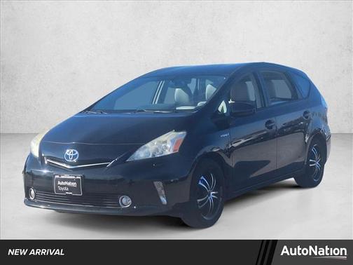 2014 Toyota Prius v Five