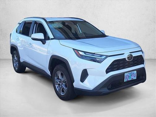 Ice Cap 2024 Toyota RAV4 XLE