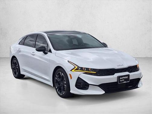Glacial White Pearl 2022 Kia K5 GT-Line
