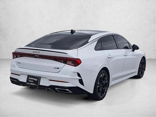 Glacial White Pearl 2022 Kia K5 GT-Line
