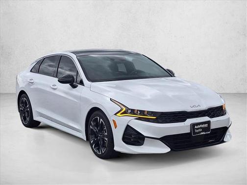 Glacial White Pearl 2022 Kia K5 GT-Line