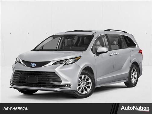 2025 Toyota Sienna XLE