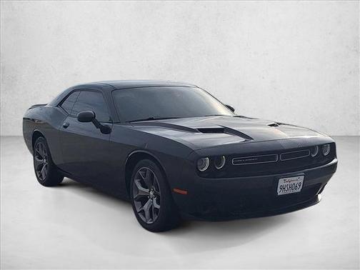 2016 Dodge Challenger SXT