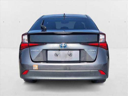 2019 Toyota Prius XLE
